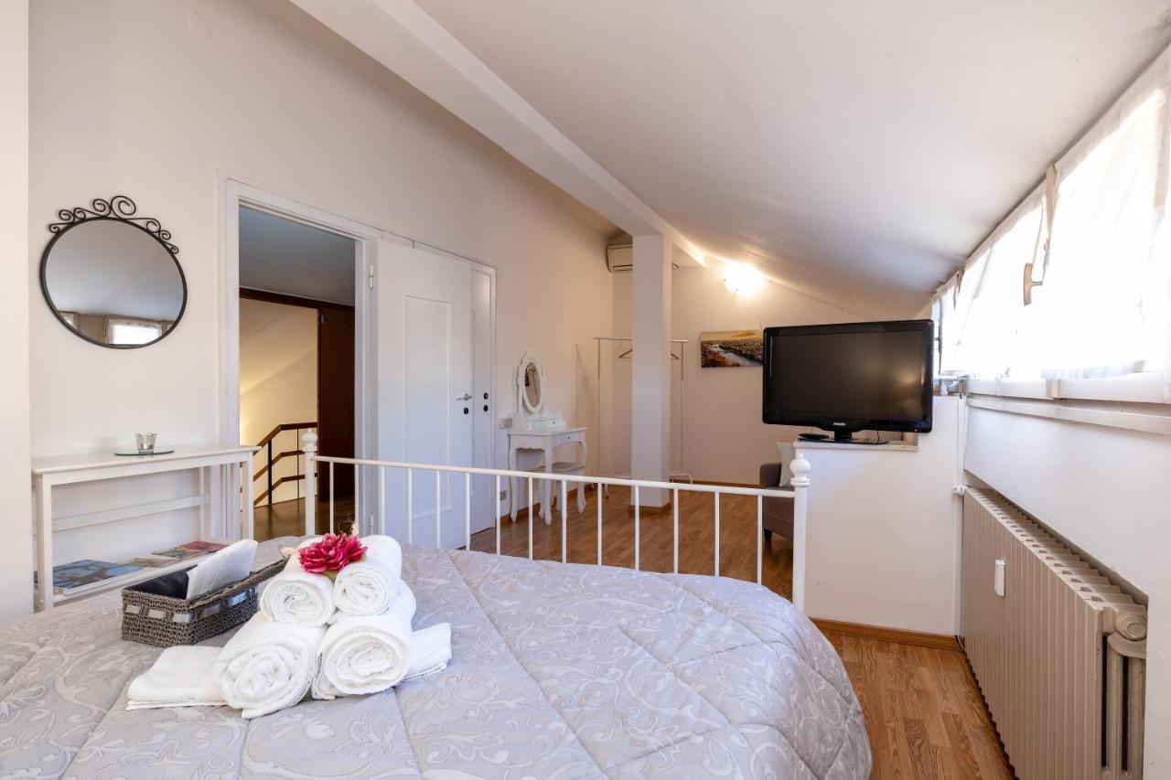 Attico Quarto Di Luna Vérone Extérieur photo