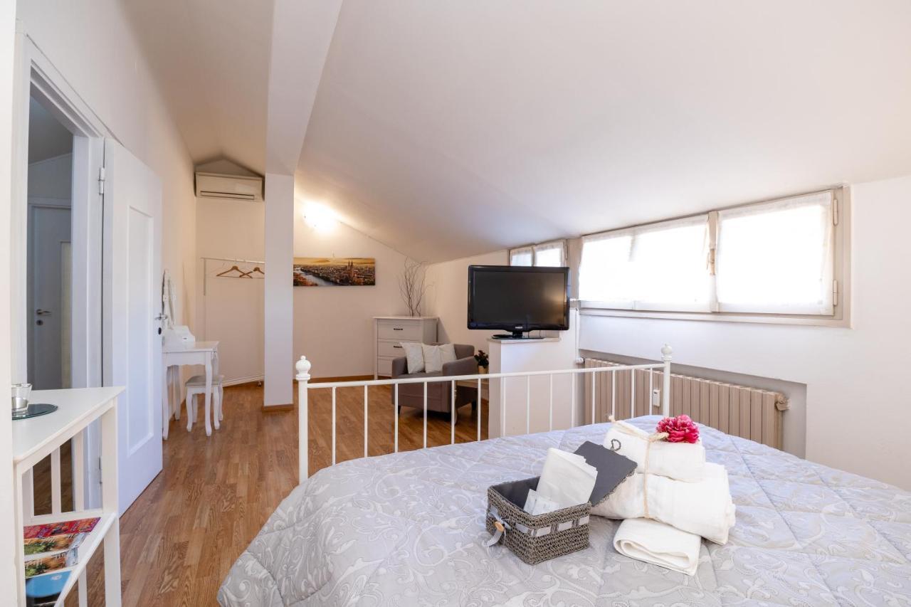 Attico Quarto Di Luna Vérone Extérieur photo