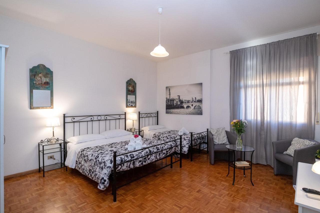 Attico Quarto Di Luna Vérone Extérieur photo