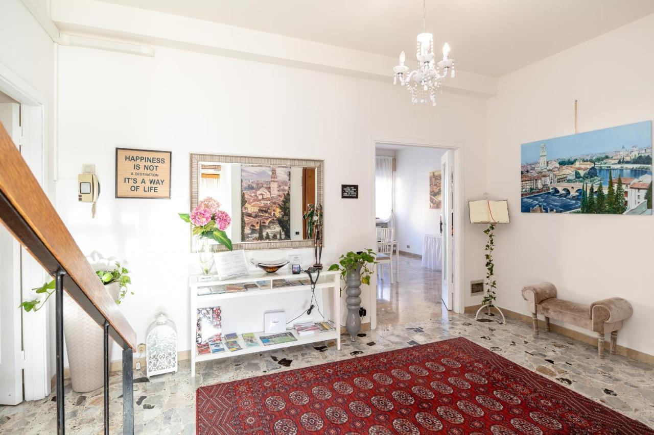 Attico Quarto Di Luna Vérone Extérieur photo